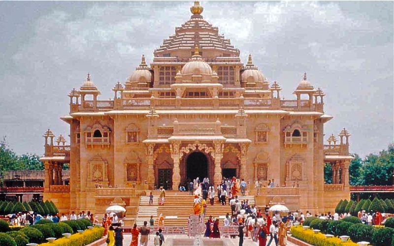 Tour Package Historical Gujrat